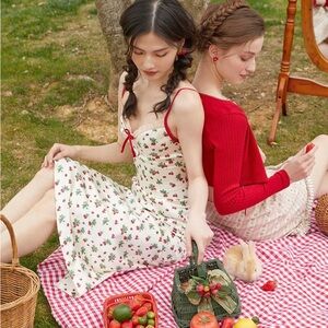 NEW LaceMade Strawberry Farm